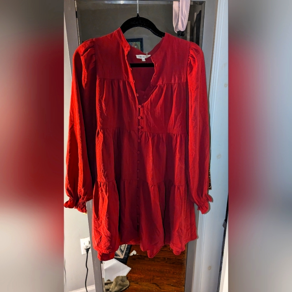 🎉🎉🥳🥳NWT: FREE PEOPLE 🎉🎉🥳🥳 SIZE (S) - Crimson button up dress